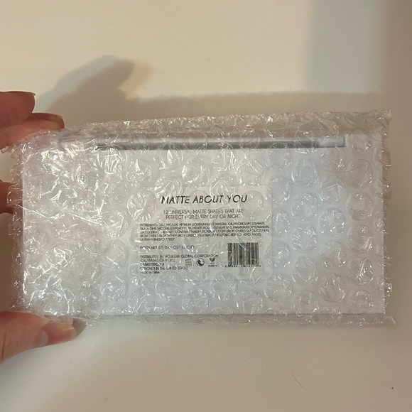 NEW Lash Step eyeshadow pallet - Picture 3 of 5